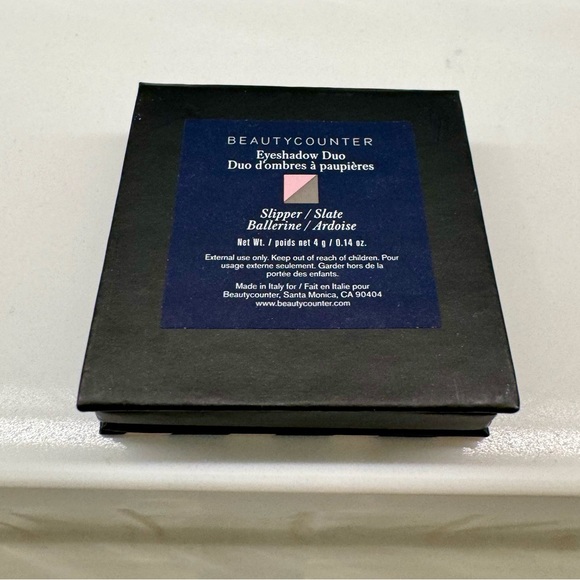 Beautycounter Eyeshadow Duo compact in Slipper and Slate - Picture 6 of 7